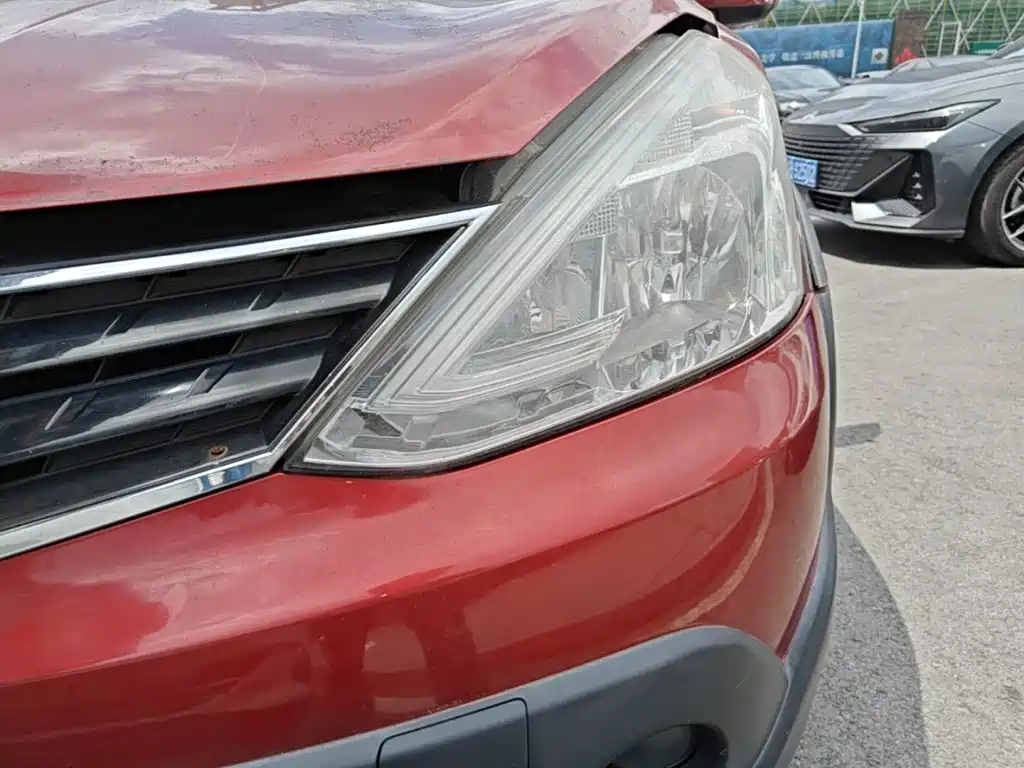 Nissan Livina 2015 — фото 18