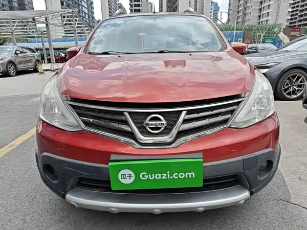 Nissan Livina 2015