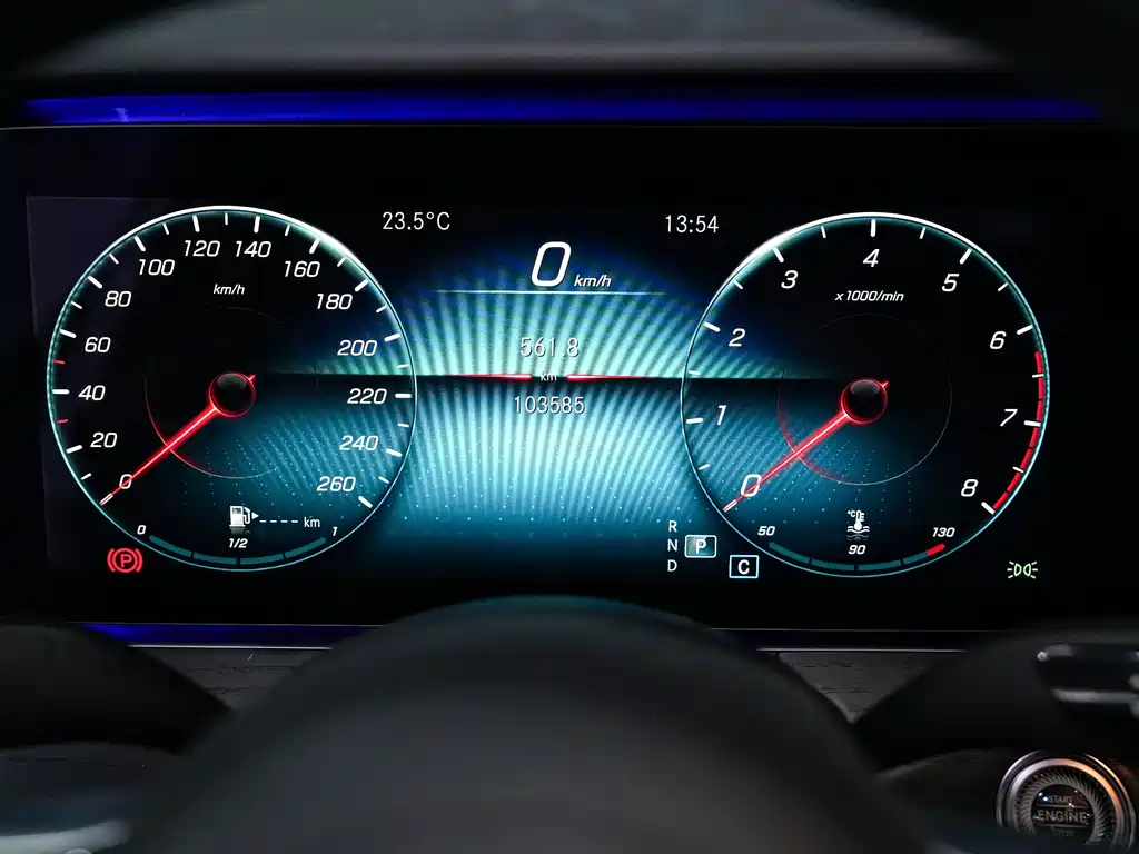 Mercedes-Benz E-Class 2021 — фото 10