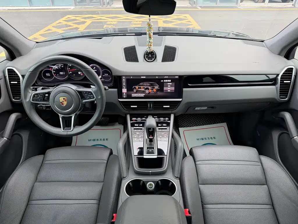 Porsche Cayenne 2021 — фото 10