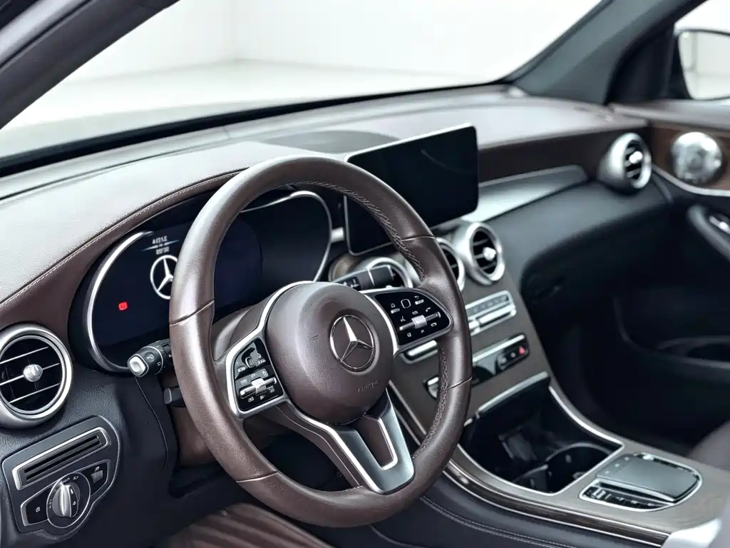 Mercedes-Benz GLC 2021