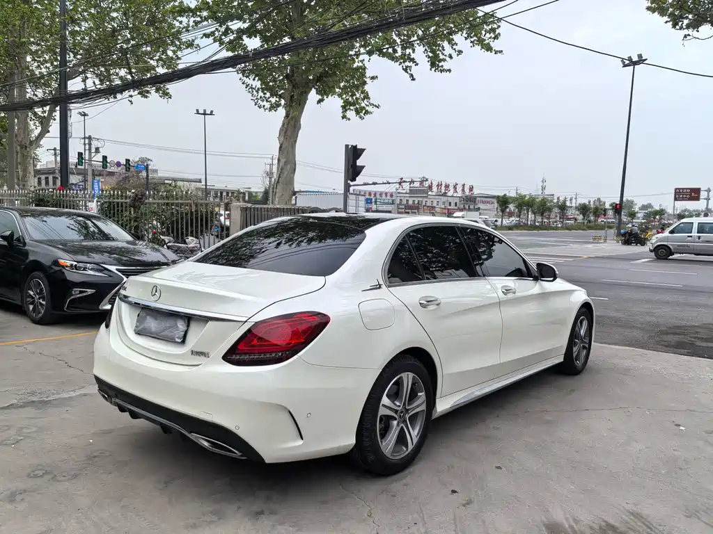 Mercedes-Benz C-Class 2019
