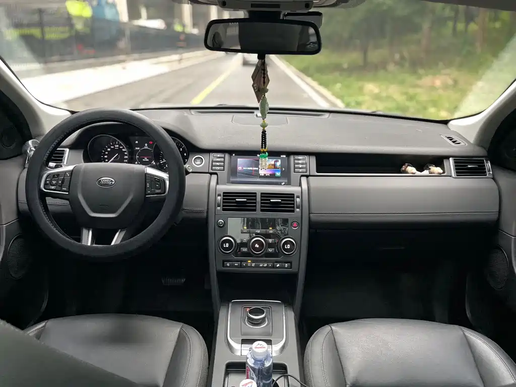 Land Rover Discovery Sport 2019 — фото 16