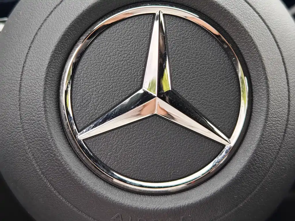 Mercedes-Benz C-Class 2024 — фото 30