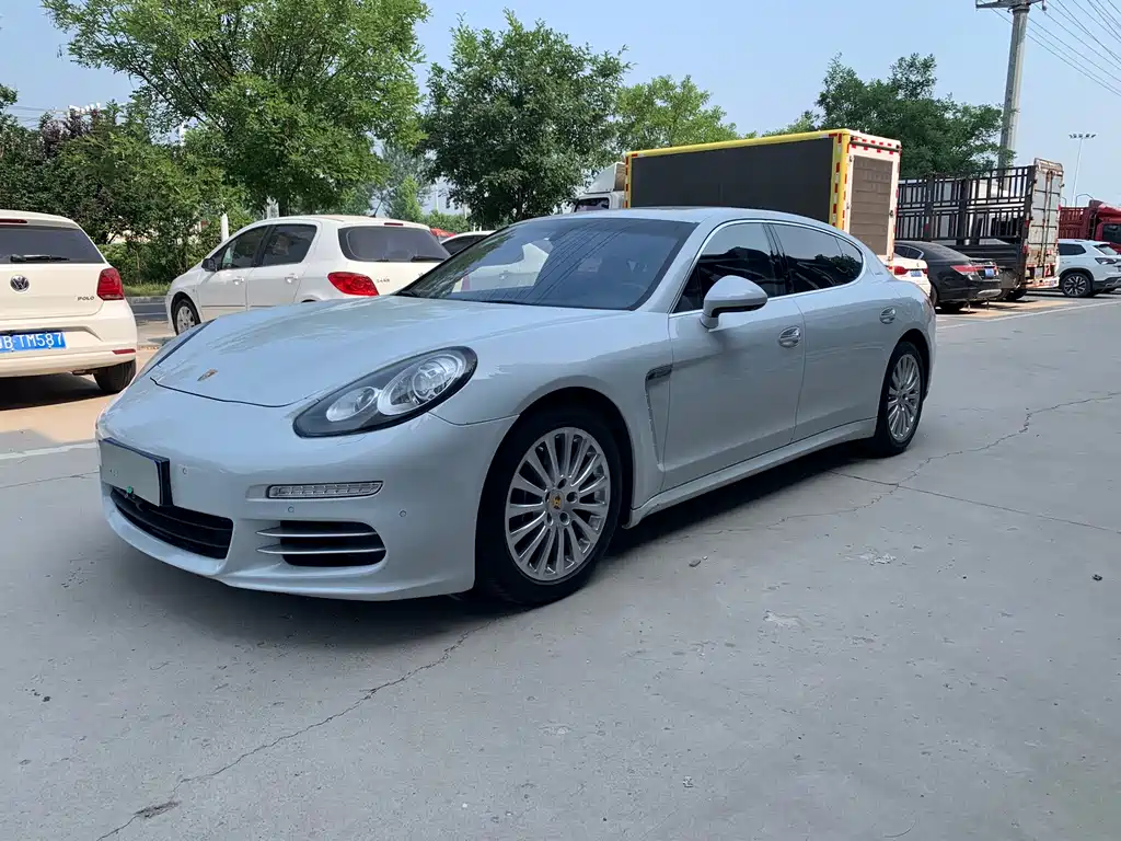 Porsche Panamera 2016