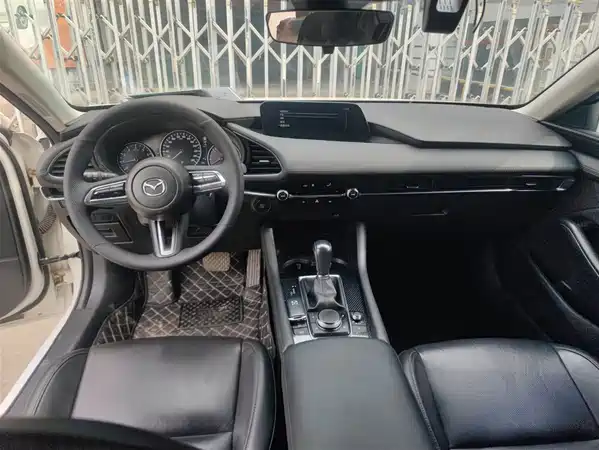 Mazda 3 Axela 2022