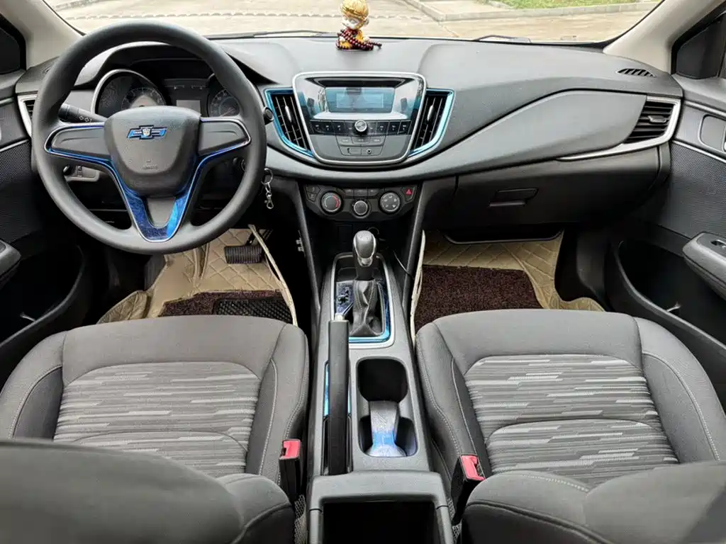 Chevrolet Cavalier 2019 — фото 10