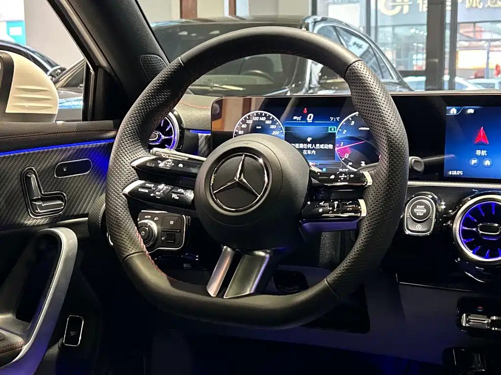 Mercedes-Benz A-Class 2024 — фото 22