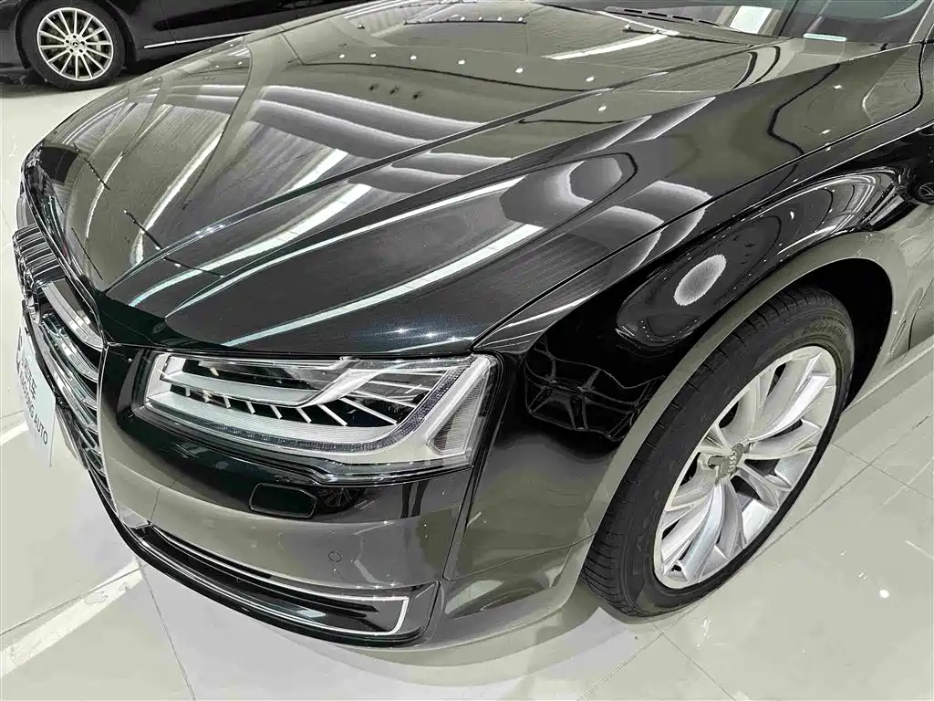 Audi A8 2014