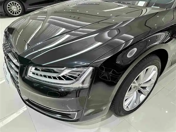 Audi A8 2014