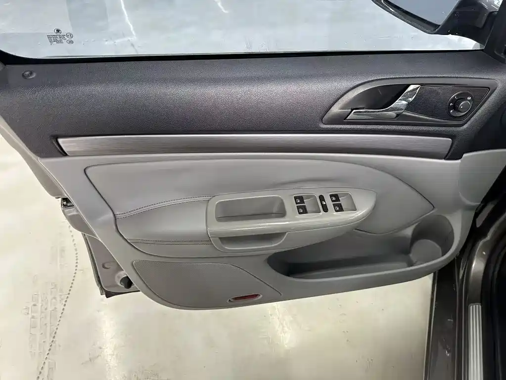 Skoda Octavia 2014 — фото 15
