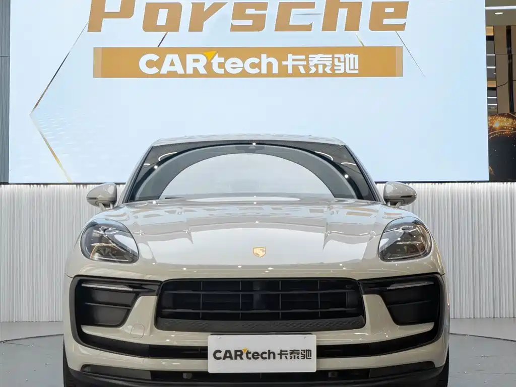 Porsche Macan 2022