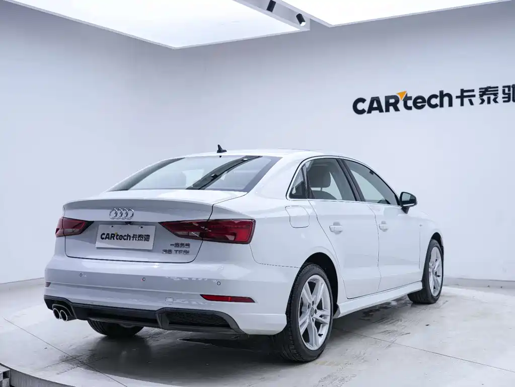 Audi A3 2019 — фото 20