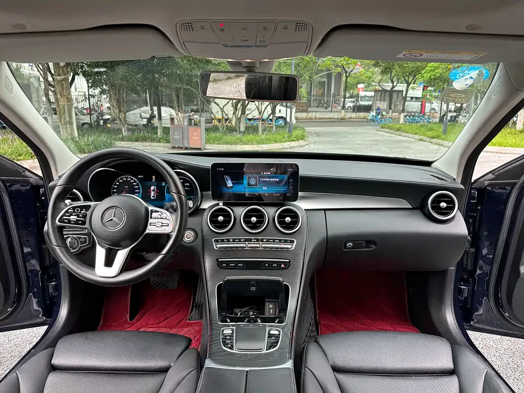 Mercedes-Benz C-Class 2019 — фото 14