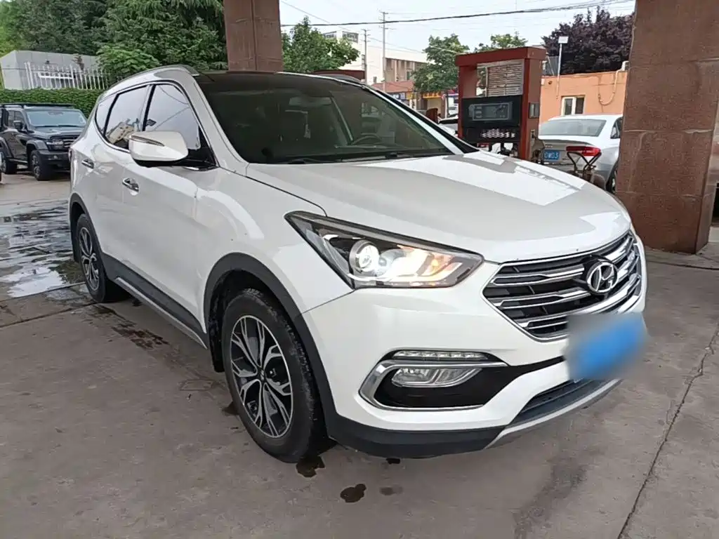 Hyundai Santa Fe 2016
