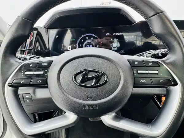Hyundai Elantra 2023