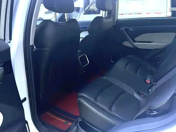 Geely Boyue 2022