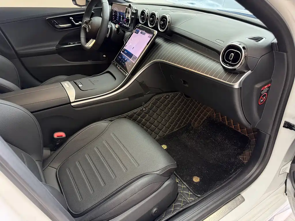 Mercedes-Benz C-Class 2023