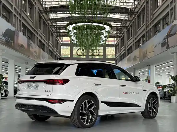 Audi Q6L E-Tron 2025