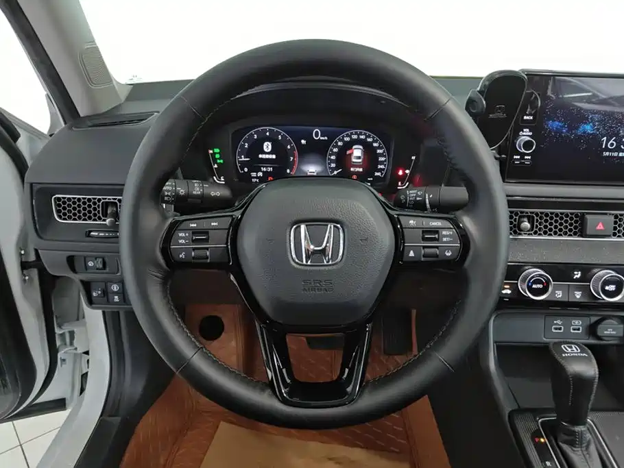 Honda Civic 2024 — фото 15