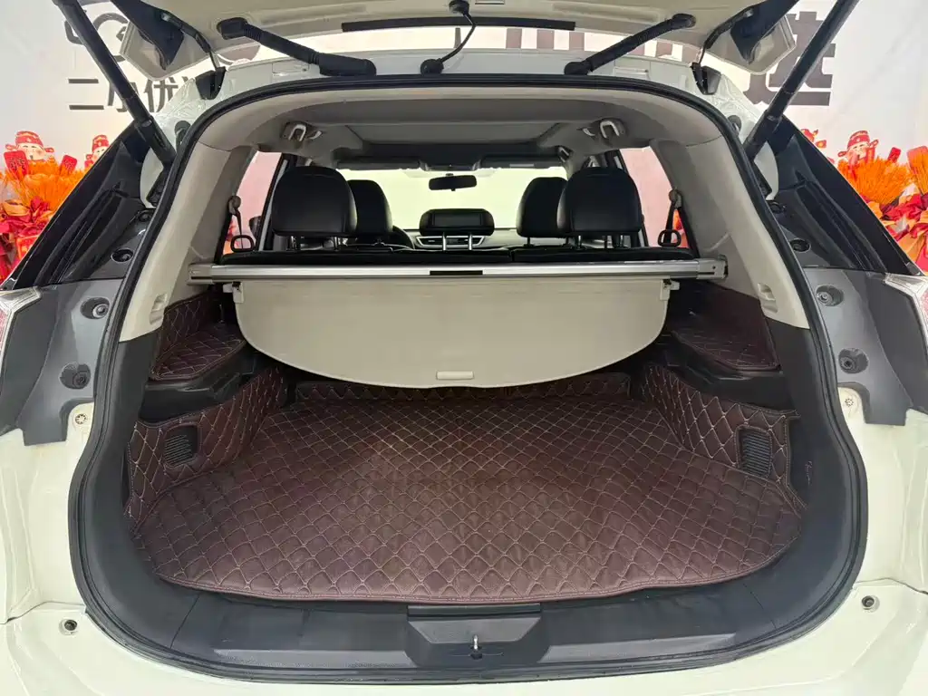 Nissan X-Trail 2015 — фото 10