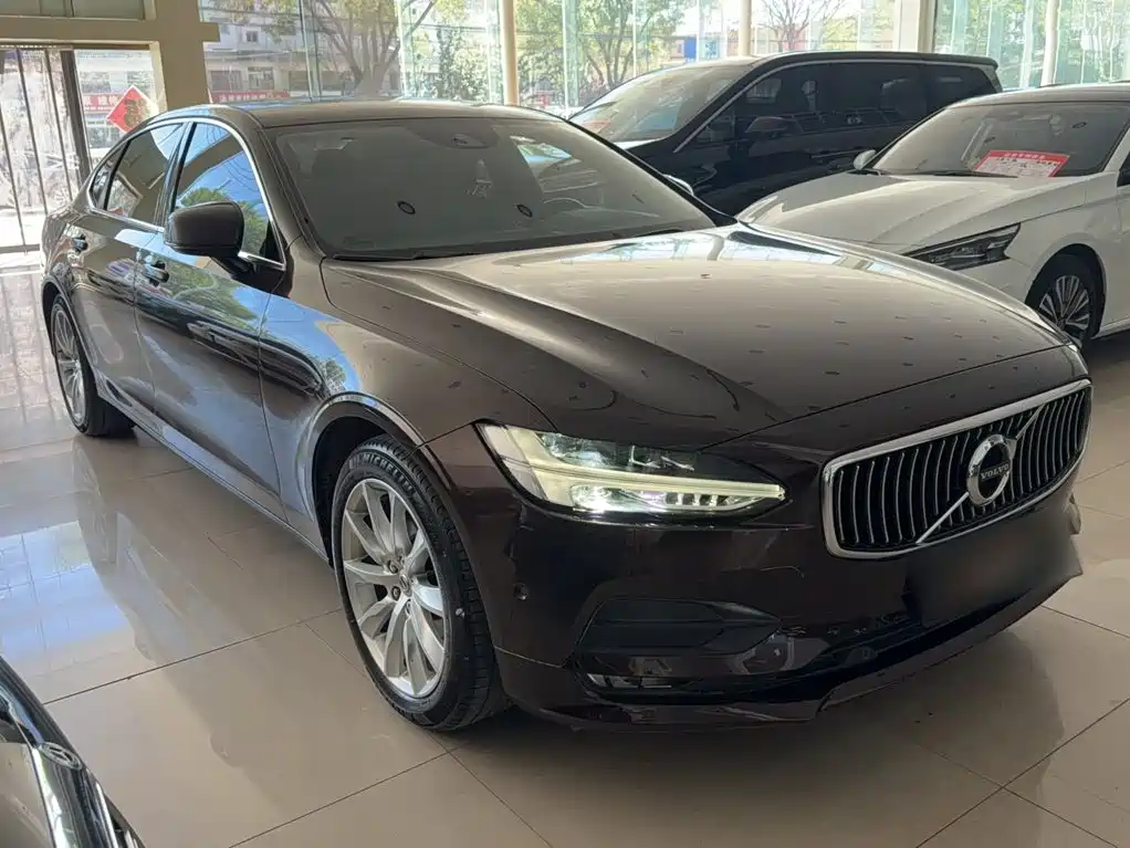 Volvo S90 2018 — фото 10