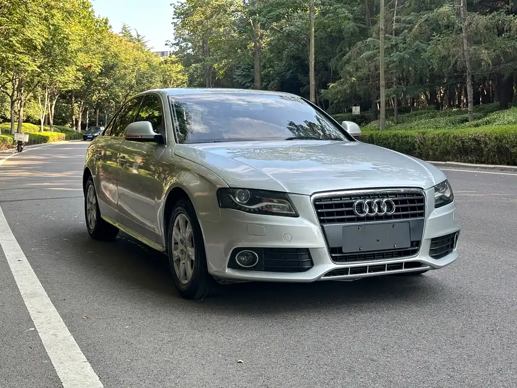 Audi A4L 2010