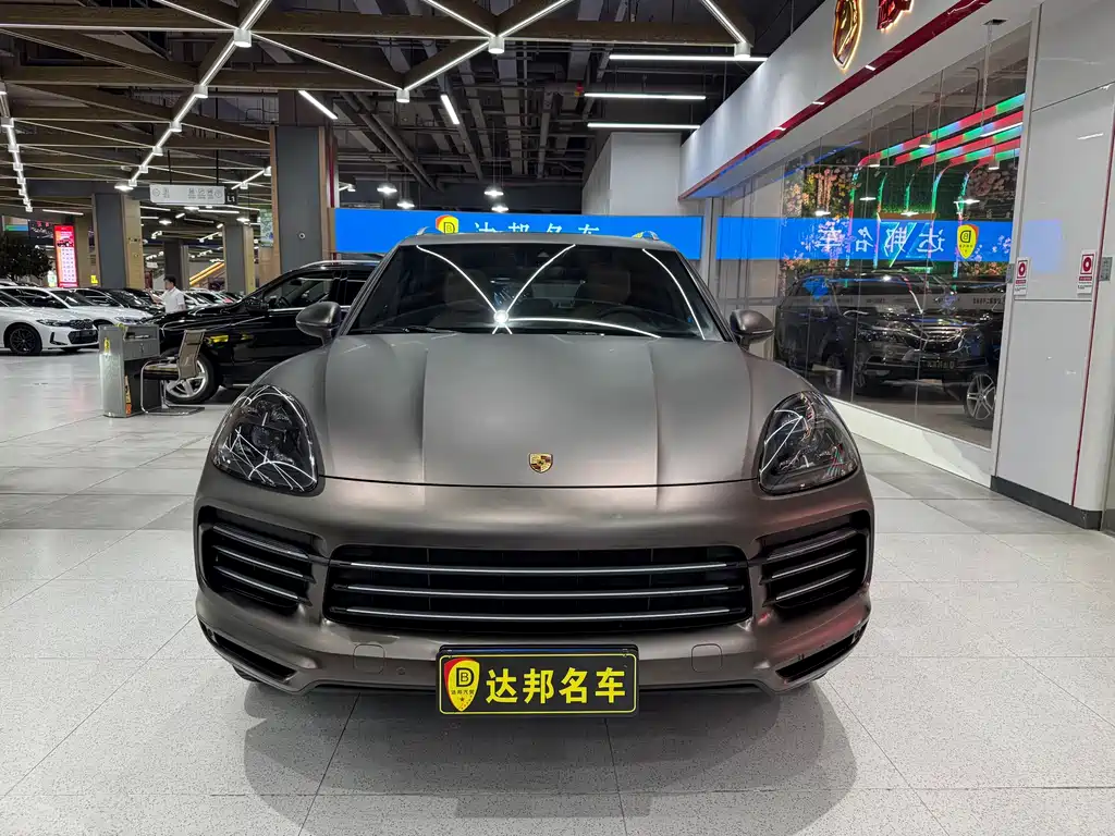 Porsche Cayenne 2019 — фото 2