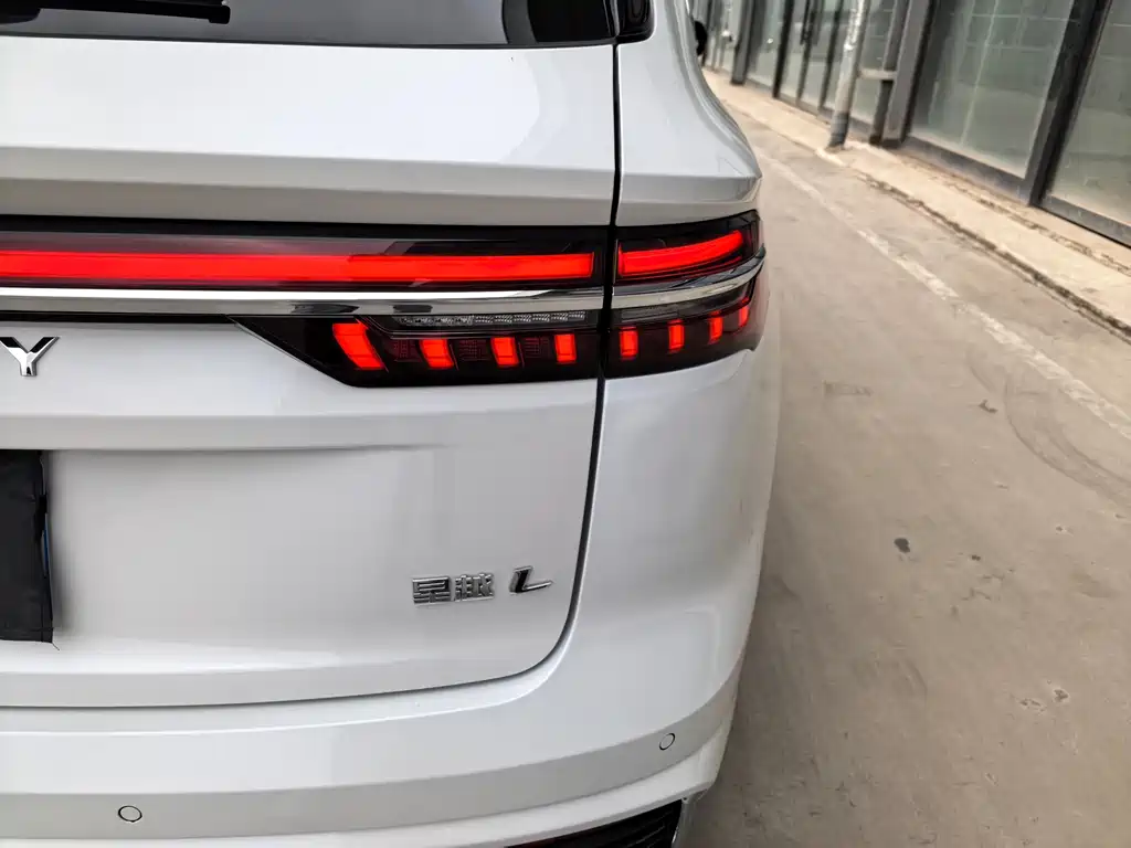 Geely Xingyue L 2025 — фото 17