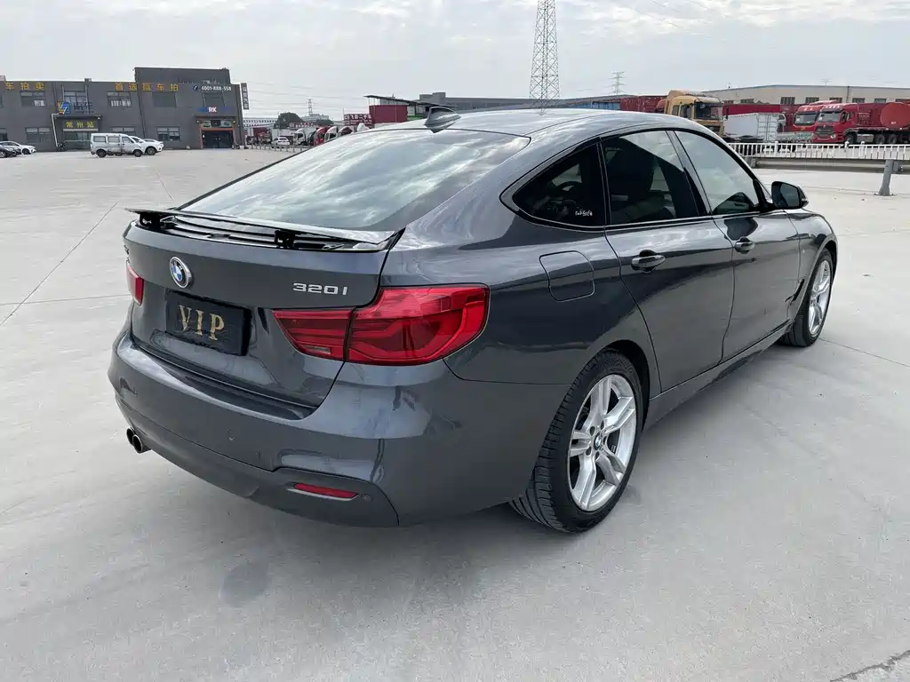BMW 3 Series GT 2018 — фото 29
