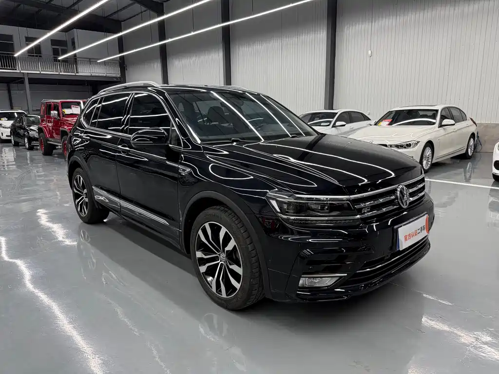 Volkswagen Tiguan L 2020 — фото 3