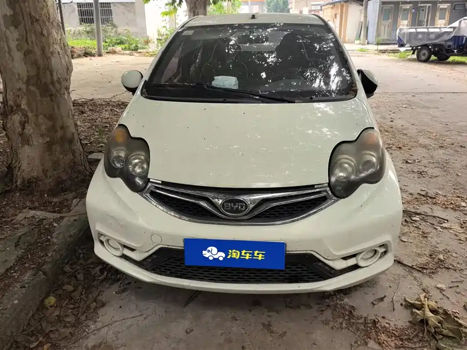 BYD F0 2015