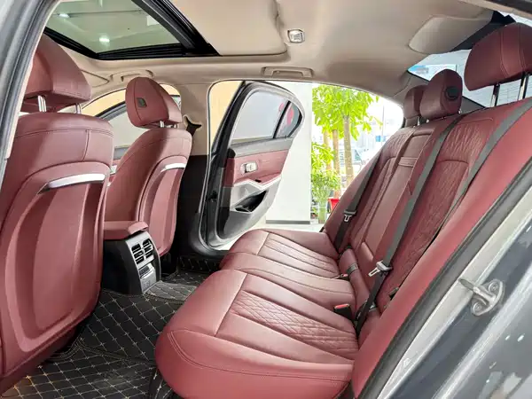 BMW i3 2024