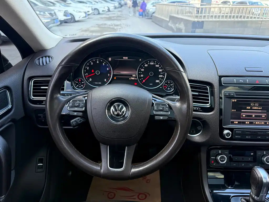 Volkswagen Touareg 2016 — фото 15