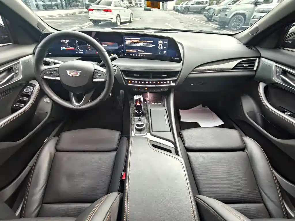 Cadillac CT5 2024 — фото 12
