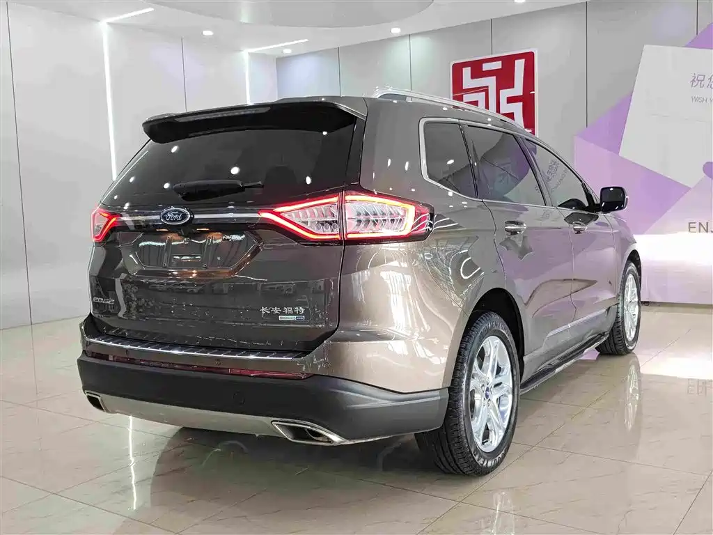 Ford Edge 2016 — фото 6