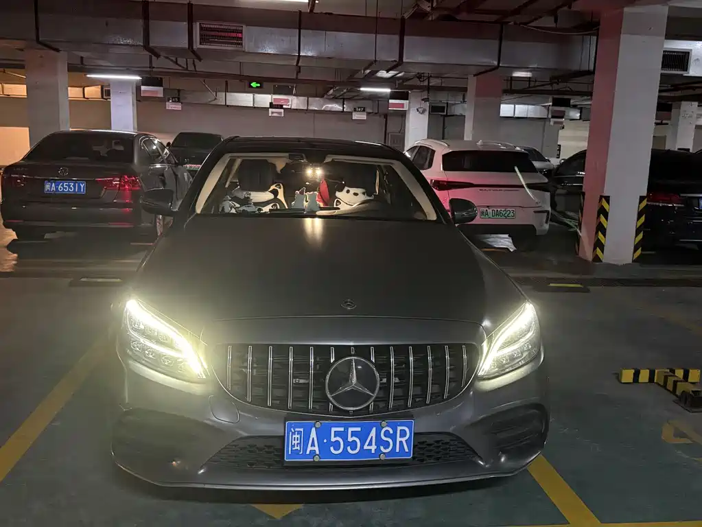 Mercedes-Benz C-Class 2021