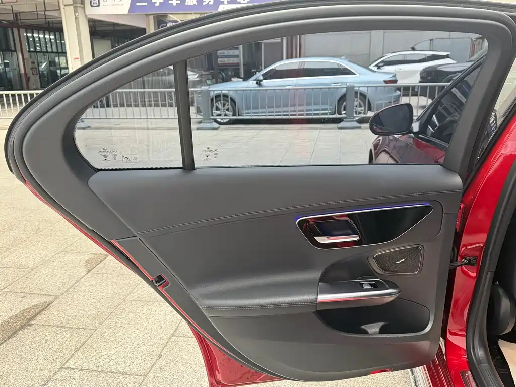 Mercedes-Benz C-Class 2021