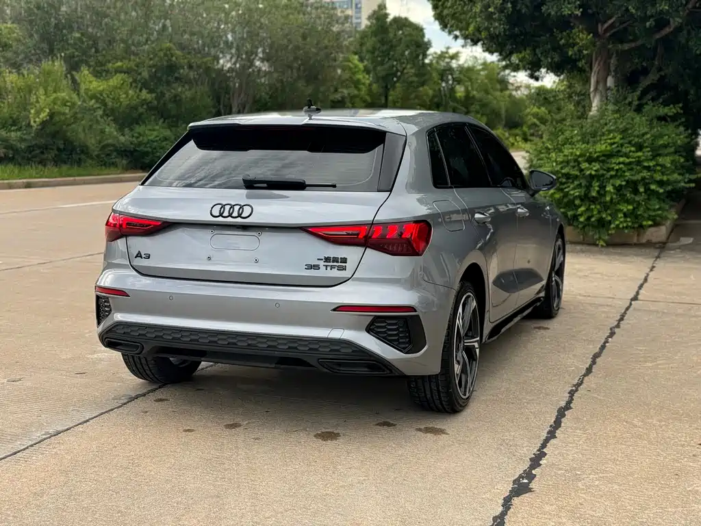 Audi A3 2023 — фото 11