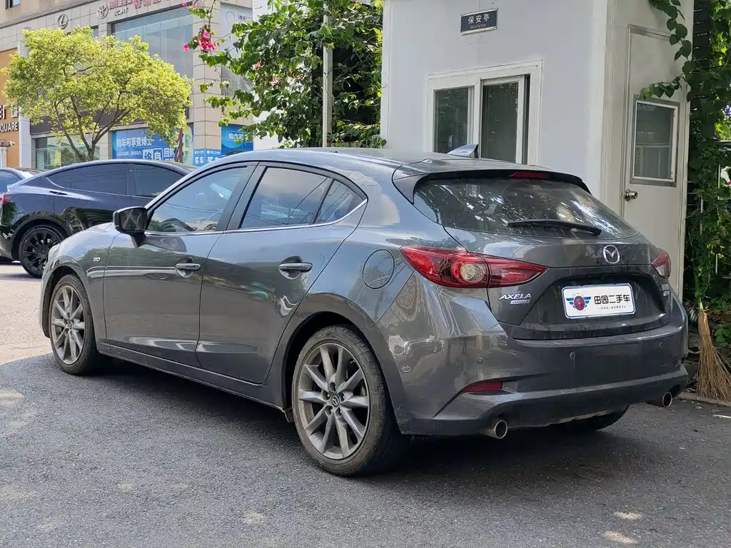 Mazda 3 Axela 2018