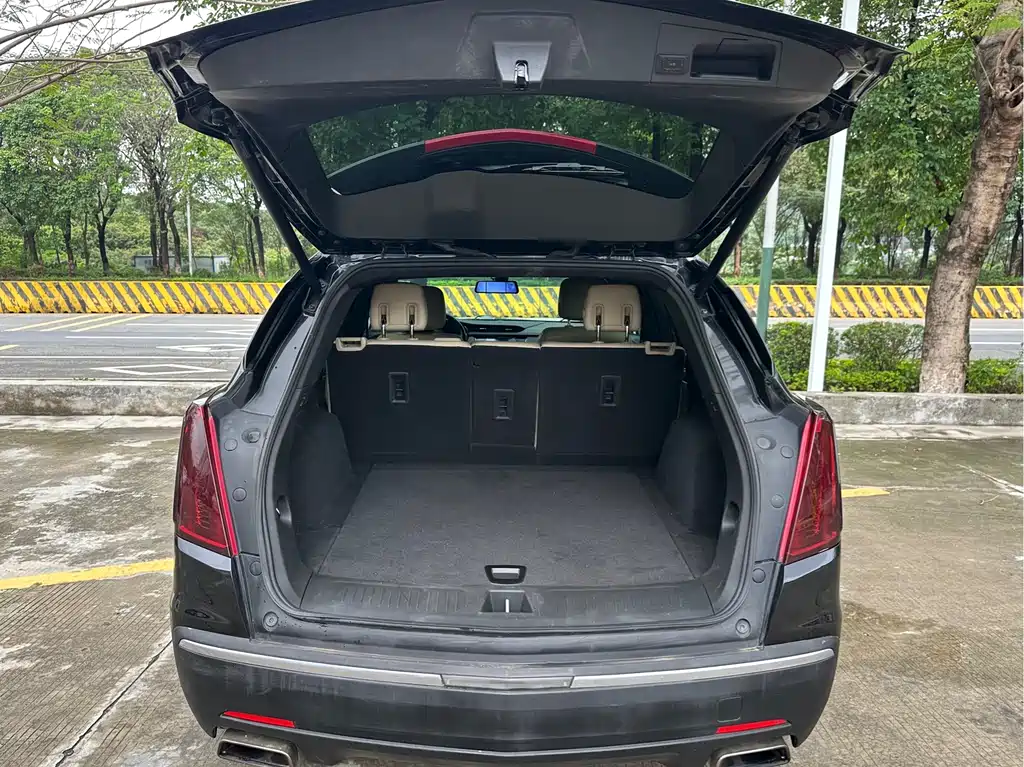 Cadillac XT5 2016 — фото 14