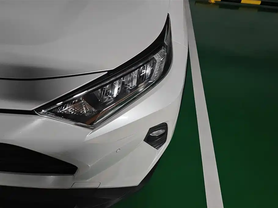 Toyota RAV4 2021