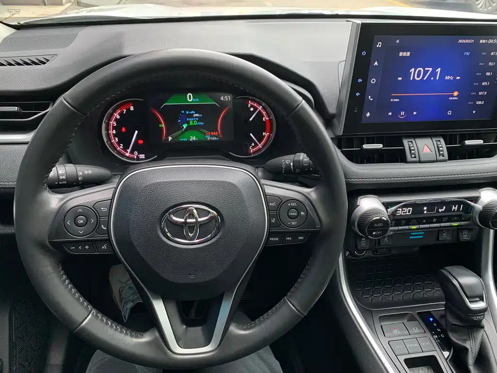 Toyota RAV4 2022 — фото 15