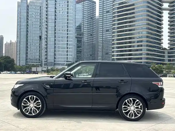 Land Rover Range Rover Sport 2015