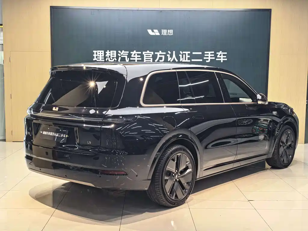 Li Auto Li L9 2025