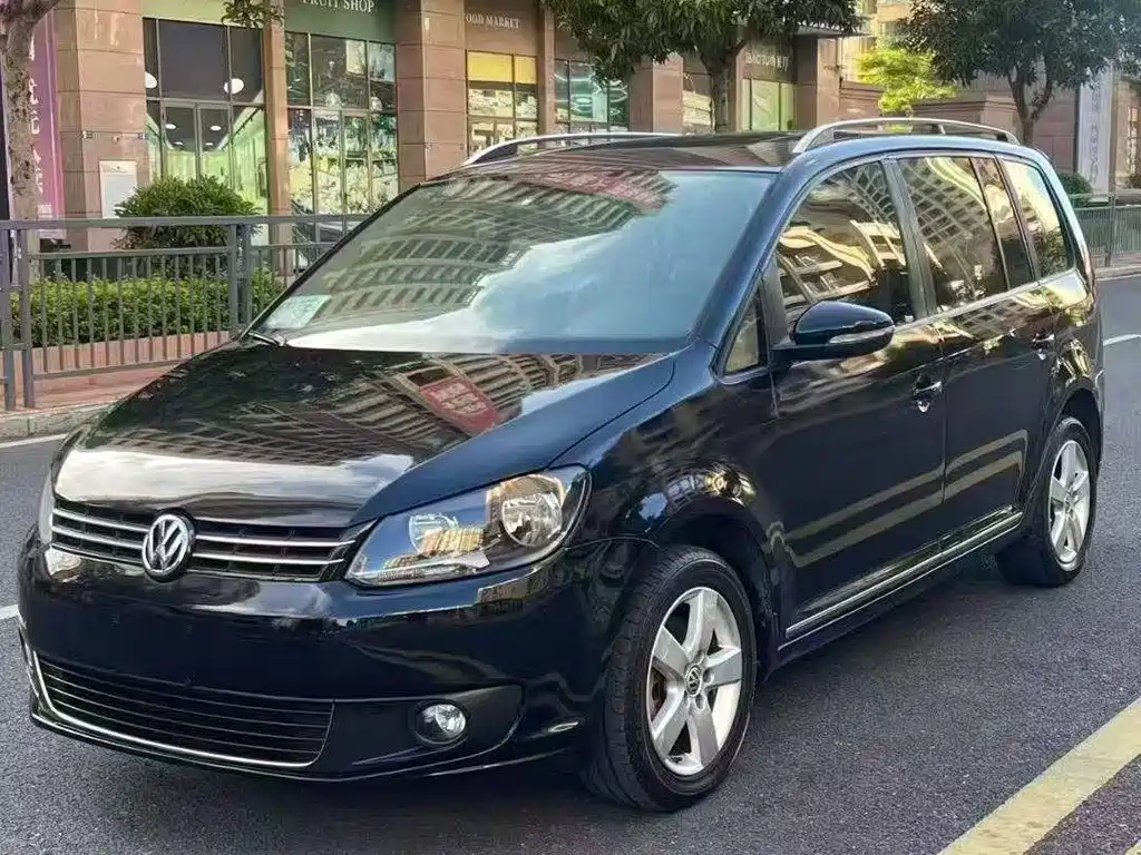 Volkswagen Touran 2012