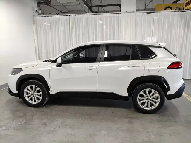 Toyota Frontlander 2024