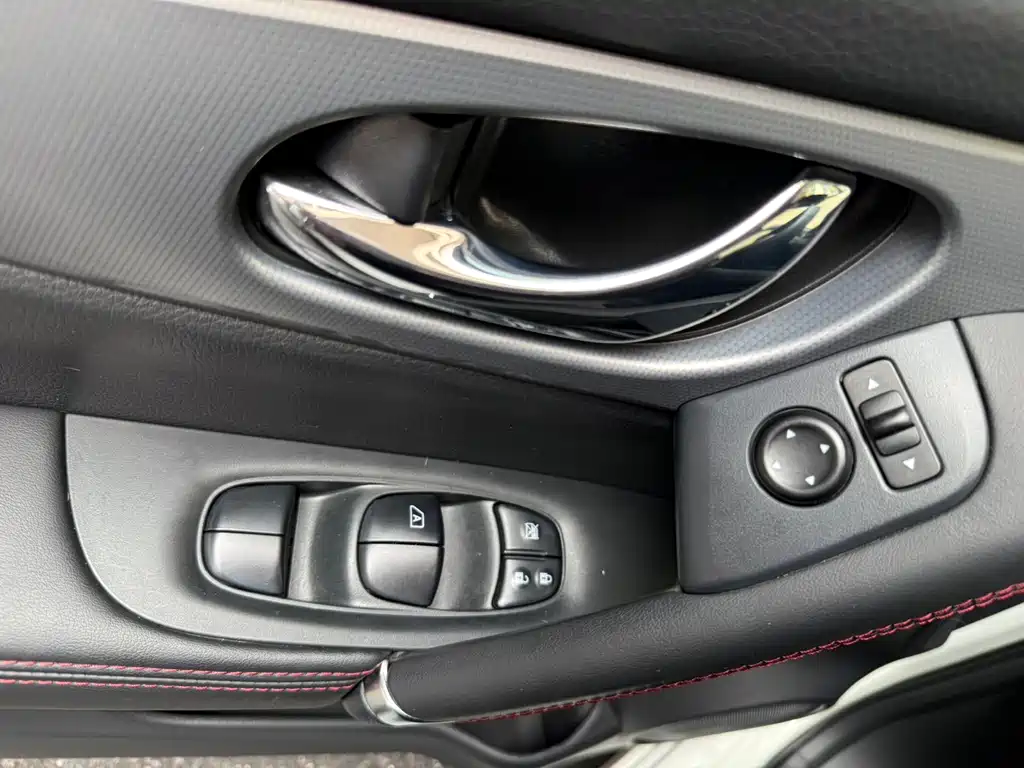 Nissan Qashqai 2023 — фото 17
