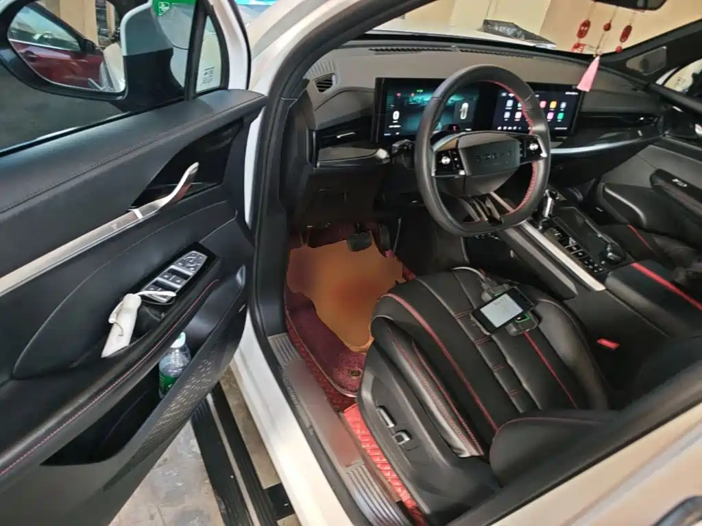 Roewe RX5 MAX 2022 — фото 16