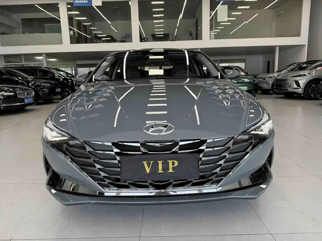 Hyundai Elantra 2023